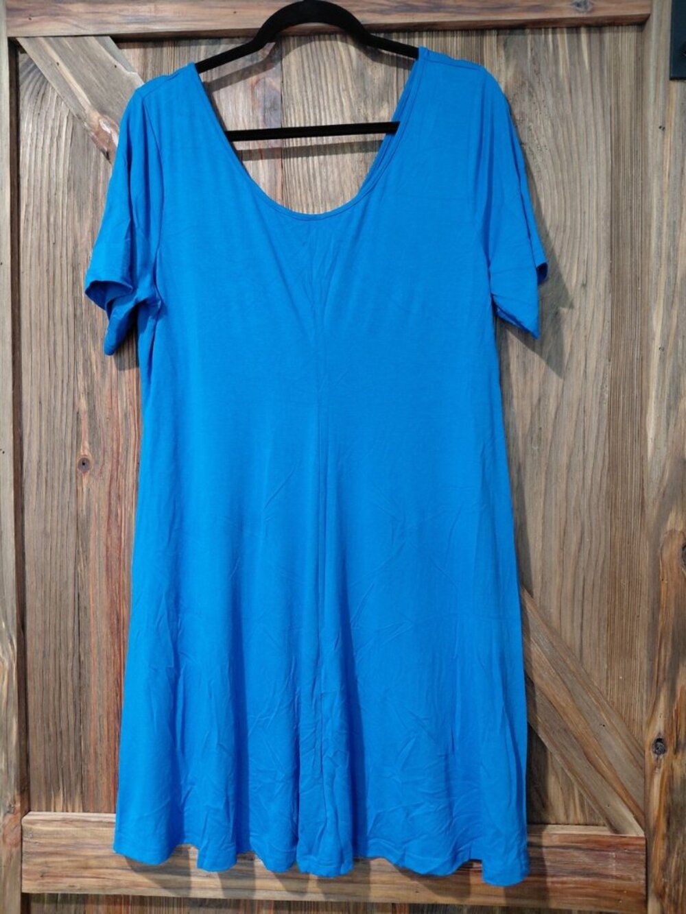 XUNZRLN Women’s Blue T-Shirt Dress Size L Short Sleeve V Back NWT Stretch